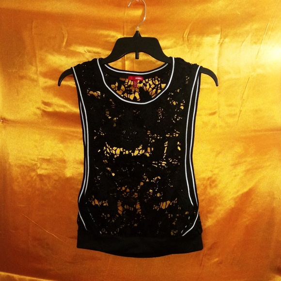 ❤ Bongo Lace Crop Top - Picture 1 of 4